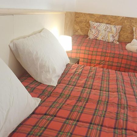 Home Hostel 卡塔尼亚 外观 照片